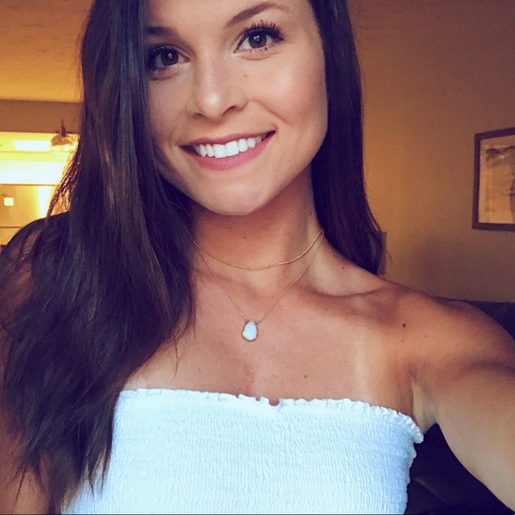 Meet your Posher, Rachel - Picture 2 of 2